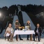 Aktion "Gedeckter Tisch" 01.03.2021 Jutta und Andreas Griess zusammen mit den beiden Bürgermeisterinnen von Garmisch-Partenkirchen am 01.03.2021